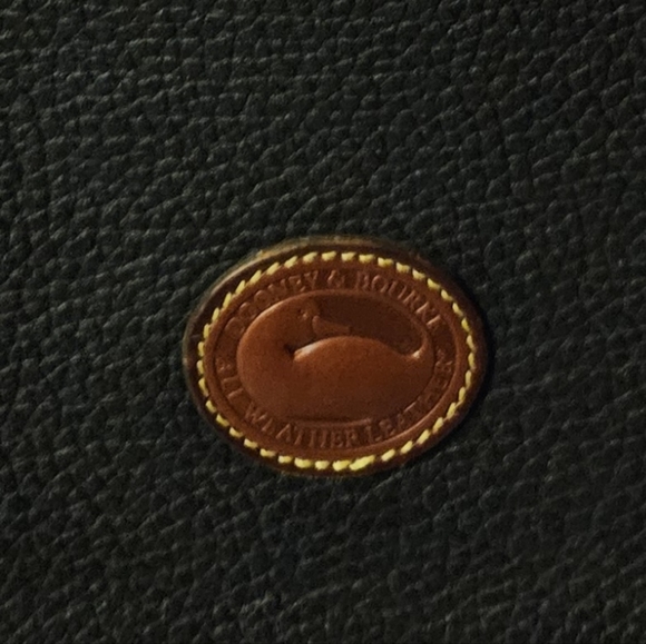 Dooney & Bourke black and tan shoulder bag - Picture 5 of 5